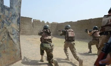 Pakistan-Əfqanıstan sərhədində döyüşlər yenidən qızışıb