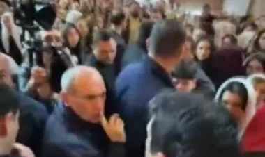 Paşinyana kilsədədə hücum cəhdi olub YENİLƏNİB