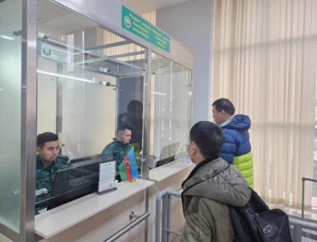 İrandan Azərbaycan sərhədi vasitəsiylə təxliyə davam edir