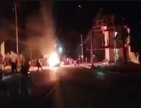 Kubada camahat Kommunist Partiyasının ofisini yandırıb