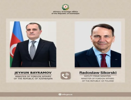 Polşanın XİN rəhbəri Şikorski Ceyhun Bayramova zəng edib