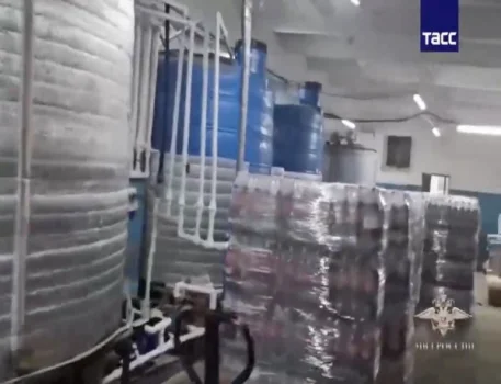 Ruslar saxta Coca-Cola-nı Azərbaycan istehsalı adı ilə satıb