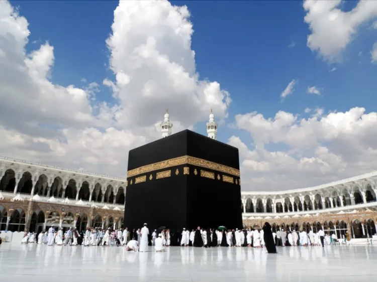 Həcc ziyarəti təxirə salınacaqmı?