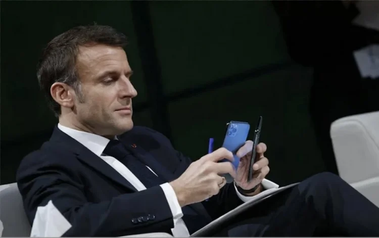 Makron Azərbaycan dilində paylaşım edib