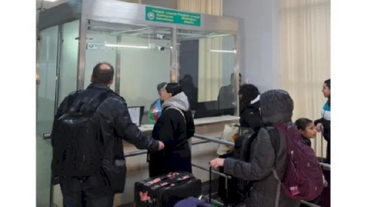 İrandan Azərbaycan sərhədi vasitəsiylə təxliyə davam edir