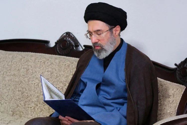 Müctəba Xamenei Rusiyada müalicə alır?