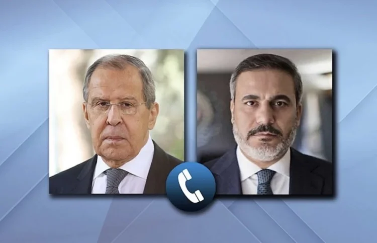 Sergey Lavrov Hakan Fidanla telefonla danışıb