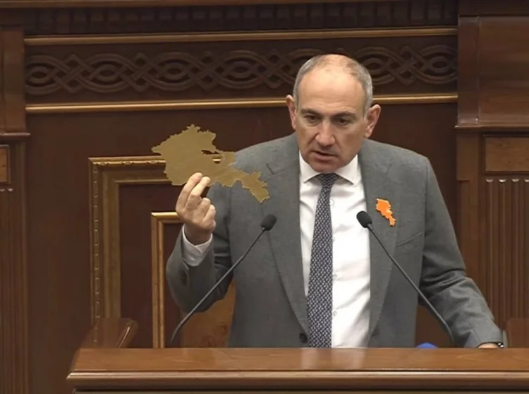 Paşinyan yenə Müstəqillik bəyannaməsindən danışdı