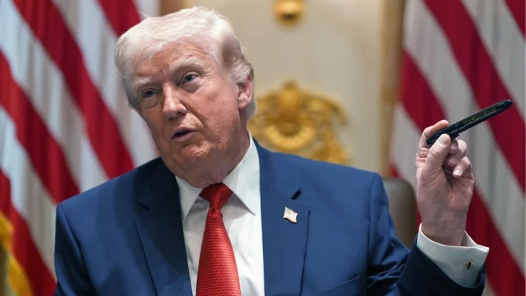 Tramp İranın enerji obyektlərini 10 gün vurmayacaq