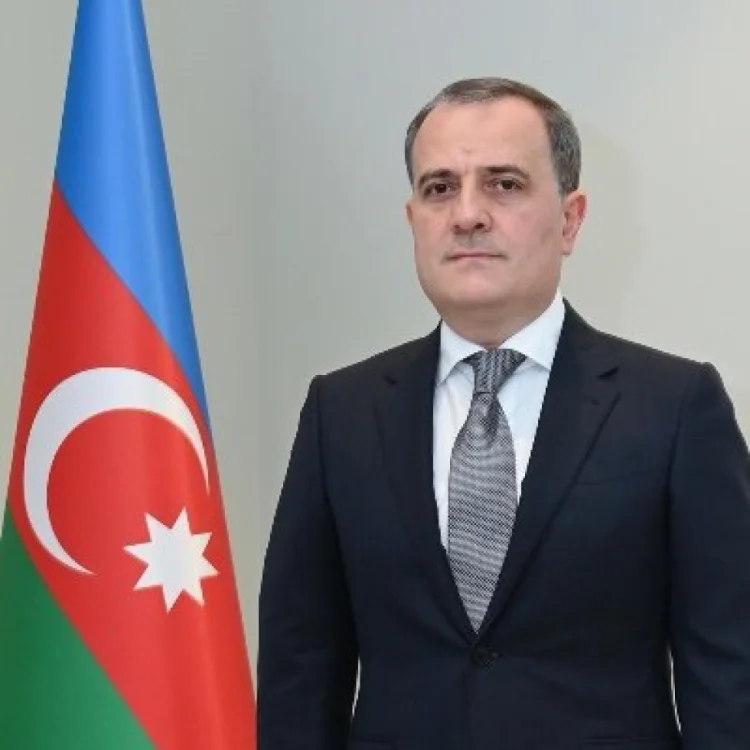 Azərbaycan və İran xalqları dost və qardaş xalqlardır