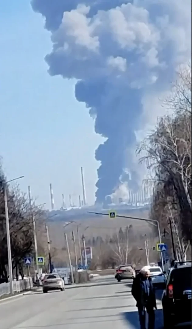 Tatarıstanda neft-kimya zavodunda güclü partlayış baş verib