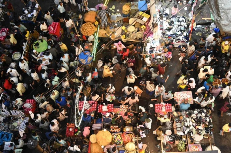 Hindistanda məbəddə yaranan basabasda 8 qadın ölüb