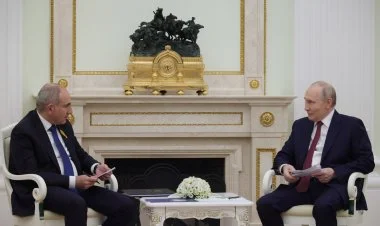 Putin və Paşinyanın seçkiqabağı görüşü