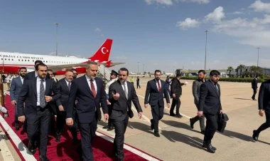 Türkiyənin xarici işlər naziri Suriyaya rəsmi səfərə gəlib