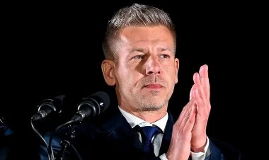 Macarıstandakı seçkilərdə Peter Magyar qalib gəlib