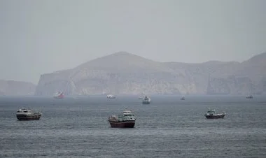 İran və ABŞ Hörmüz boğazına nəzarəti gücləndirirlər