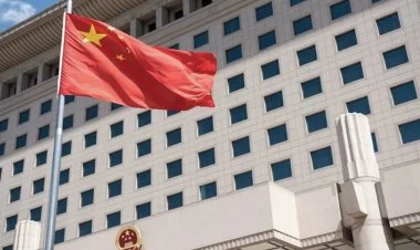 Çin də vətəndaşlarını dərhal İranı tərk etməyə çağırır