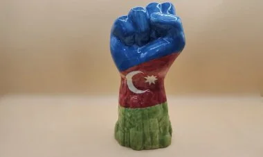 Düşmənin səhv etməsini və çaşmasını səbirsizliklə gözləyirik