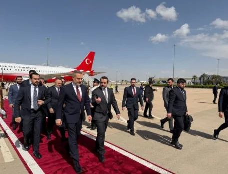 Türkiyənin xarici işlər naziri Suriyaya rəsmi səfərə gəlib
