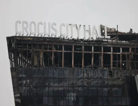 Ömürlük dustaqlardan biri özünü öldürüb