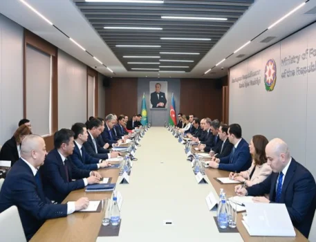 Azərbaycan və Qazaxıstan XİN rəhbərləri görüşüb