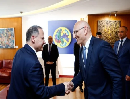 Elçin Əmirbəyov İtaliya XİN-də Edmondo Çirielli ilə görüşüb