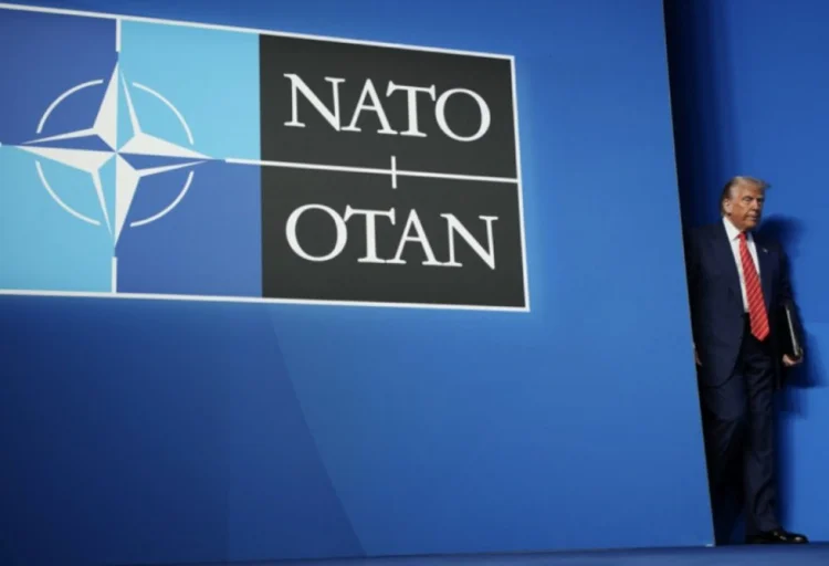 Tramp ABŞ-ı NATO-dan çıxarmağı düşünür