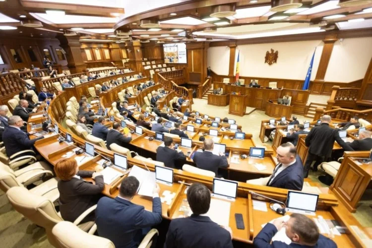 Moldova MDB-dən çıxır