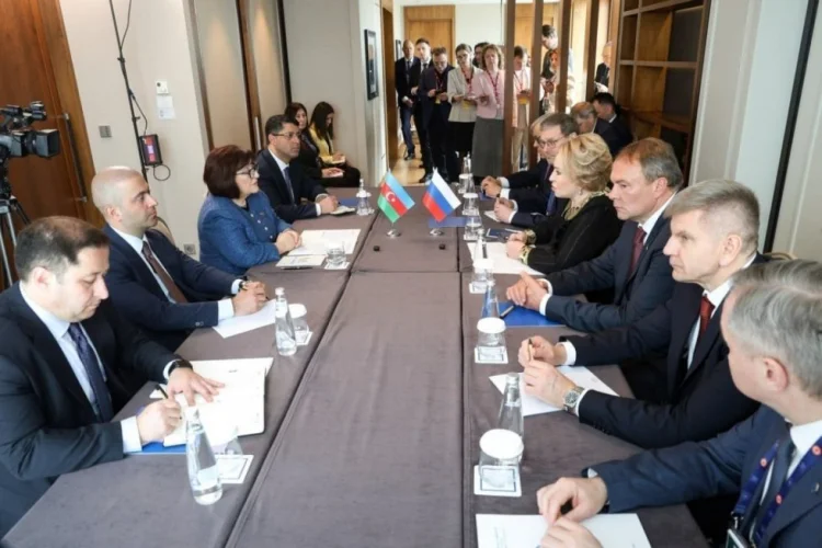 Qafarova və Matviyenko İstanbulda bir araya gəliblər