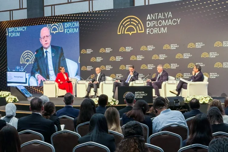 Azərbaycan hələ böhranın əhəmiyyətli təsirini hiss etməyib