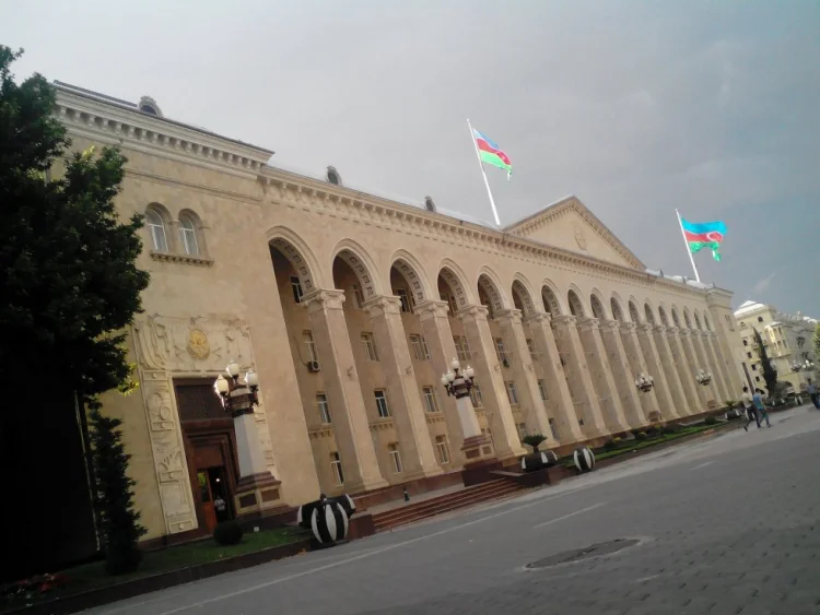 Prokurorluq Gəncə İcra Hakimiyyətində araşdırma aparır