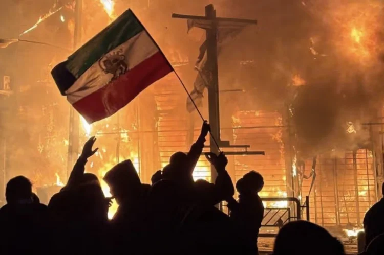 İran rəhbərliyi etirazların yenidən alovlanmasını gözləyir