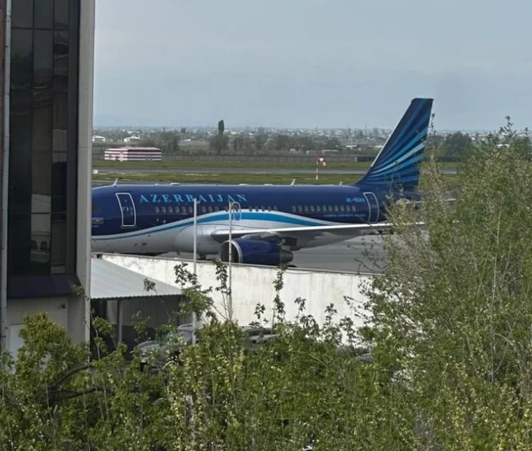 Şahin Mustafayev  Ermənistanda səfərdədir