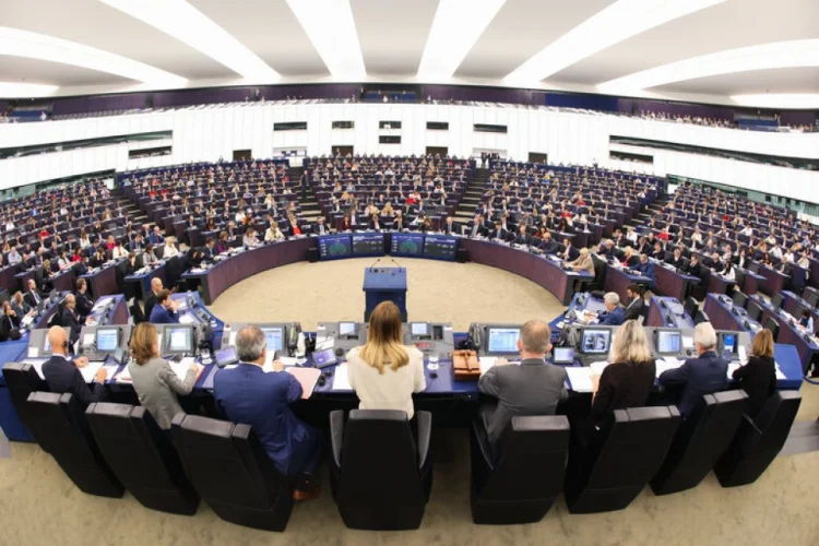 Bakı Avropa Parlamenti ilə münasibətlərini dayandıra bilər