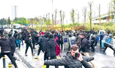 İstanbulda solçular polislə toqquşub