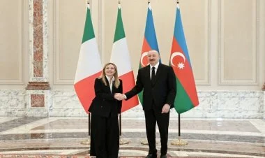 Əliyev və Meloni mətbuata bəyanatlarla çıxış ediblər