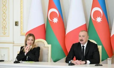 Əliyev və Meloni mətbuata bəyanatlarla çıxış ediblər