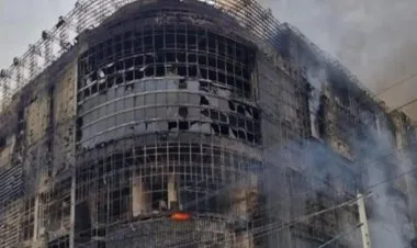 Tehranda ticarət mərkəzində yanğın:11 ölü, 26 yaralı