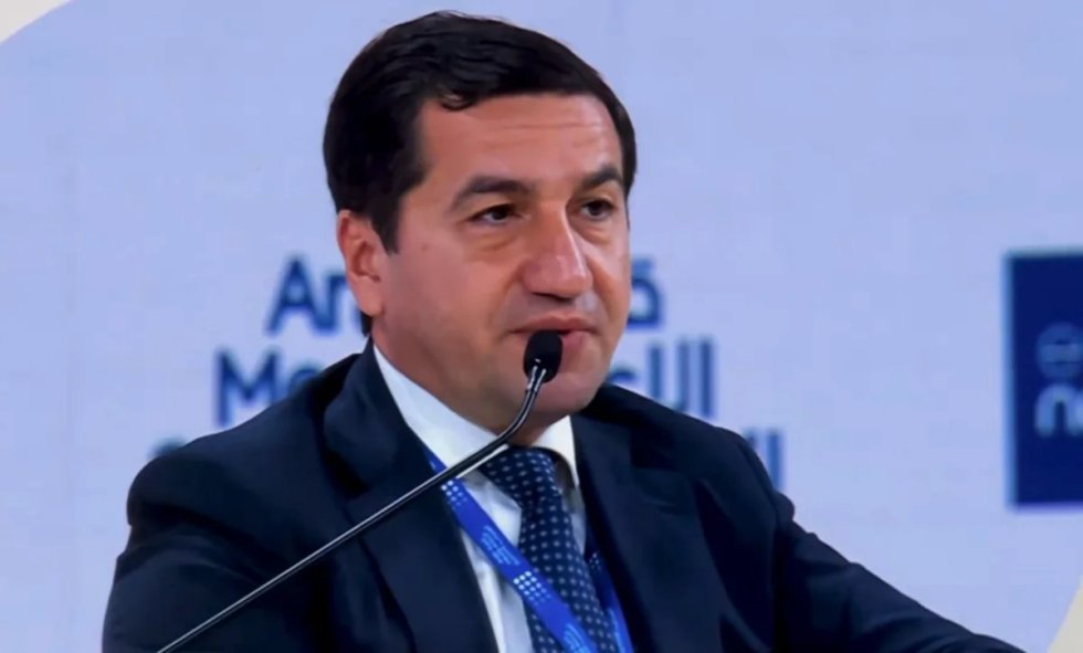 Hikmət Hacıyev Dubayda Azərbaycanın tarixi irsindən danışıb